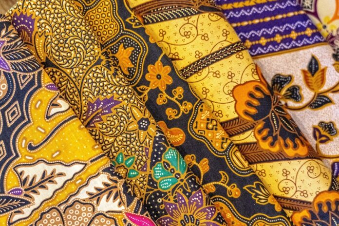 Hari Batik Nasional 2023: Sejarah, Makna, Dan Tema - Berita Yogya